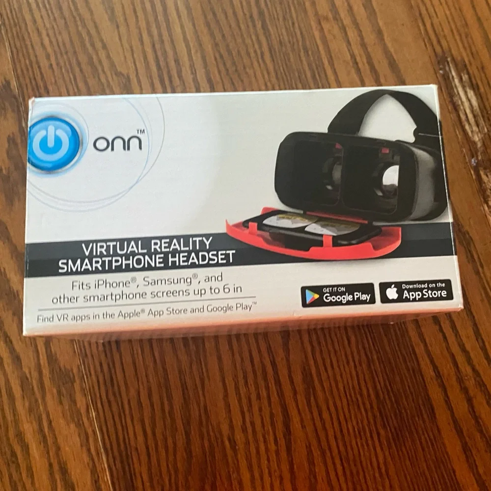 VR Headset - Picture 2 of 2